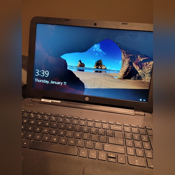 HP Notebook laptop Hewlett Packard - Picture 1 of 9